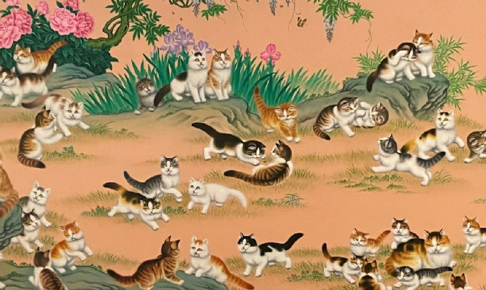 百猫戏春图